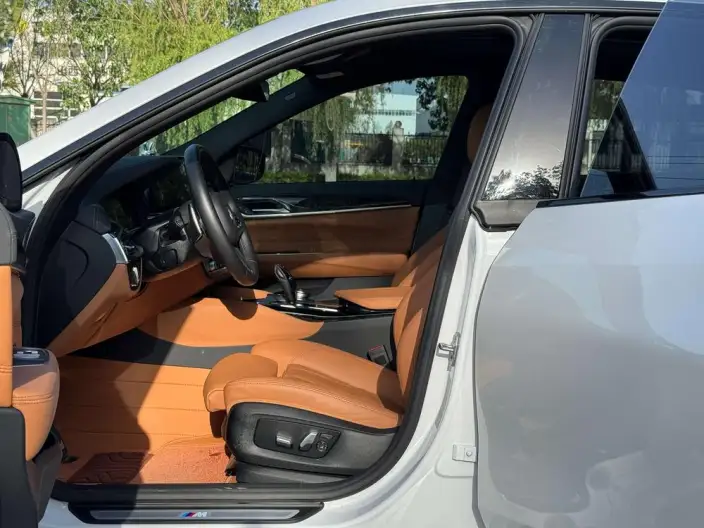 BMW 6 Series GT 2022 Model 630i M Sports Set – фото 16