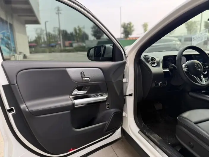Mercedes-Benz GLA 2022 Model Facelift GLA 200 – фото 13