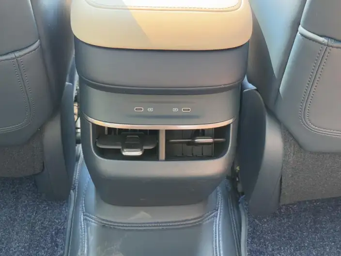 ZEEKR 007 2024 Model Rear Drive Edition 100kWh – фото 9