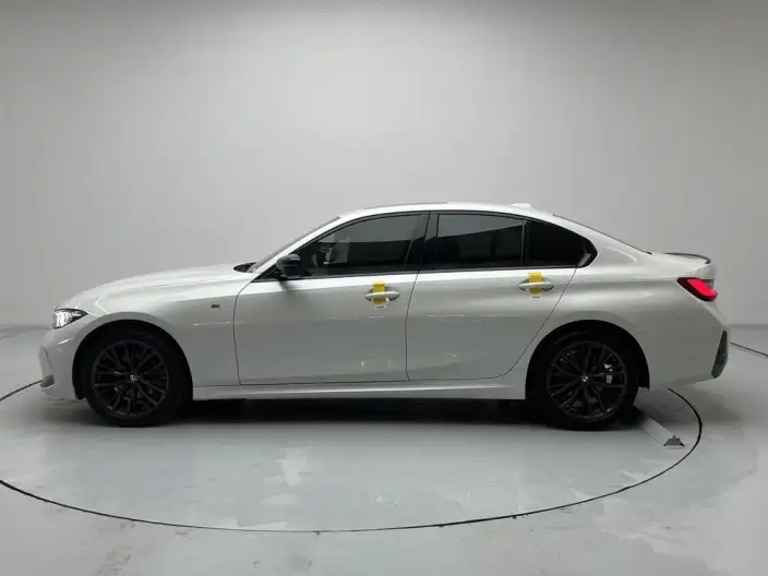 BMW 3 Series 2023 Model 325i M Sports Night Set – фото 4