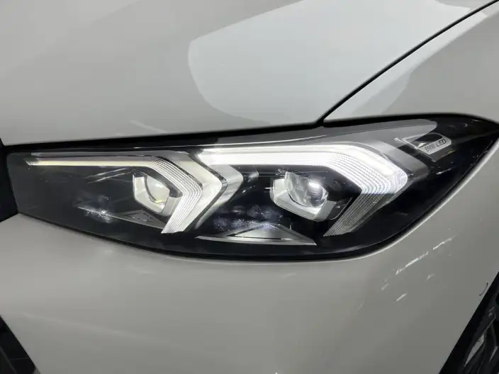 BMW 3 Series 2023 Model 325i M Sports Night Set – фото 12