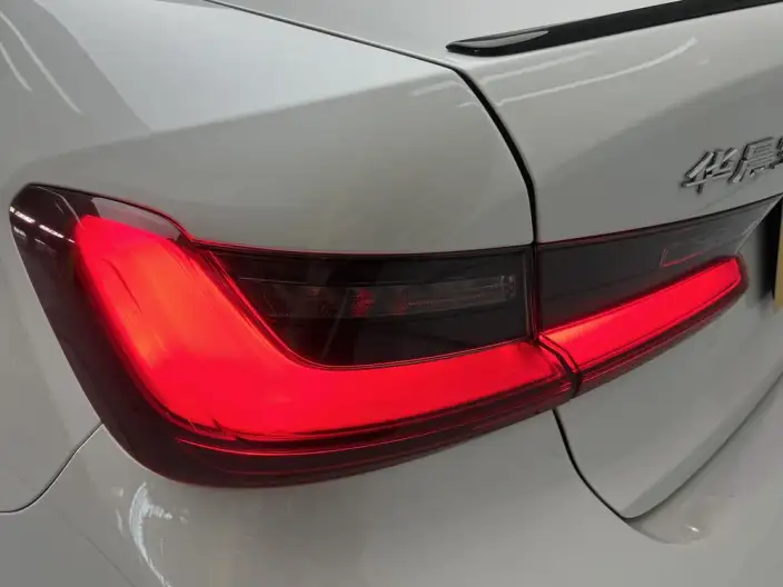 BMW 3 Series 2023 Model 325i M Sports Night Set – фото 13