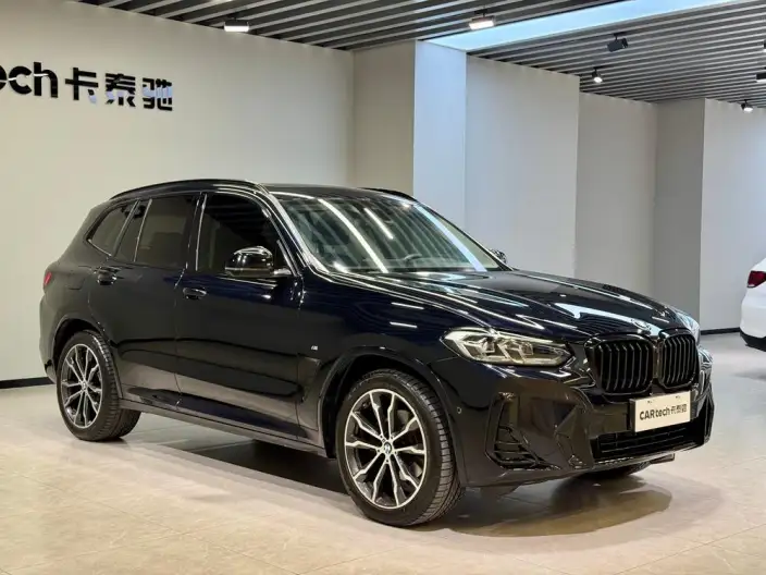 BMW X3 2023 Model xDrive30i Leading Model M Night Set – фото 3