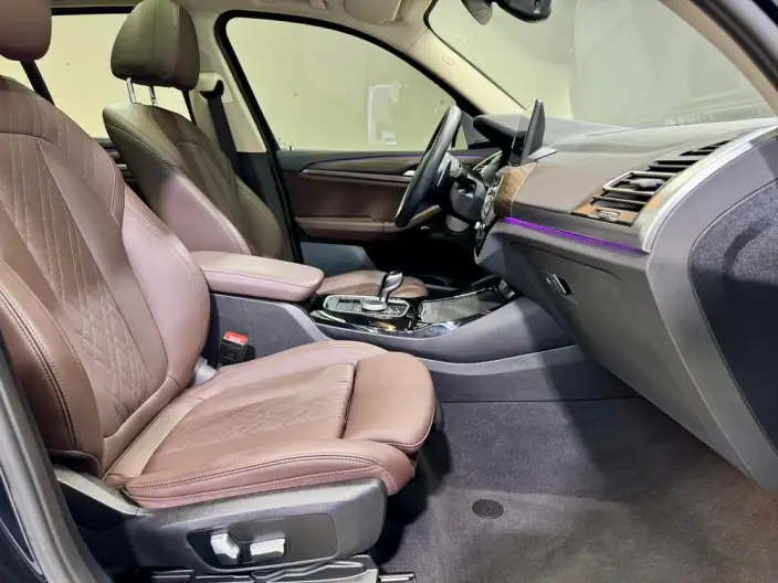 BMW X3 2023 Model xDrive30i Leading Model M Night Set – фото 24