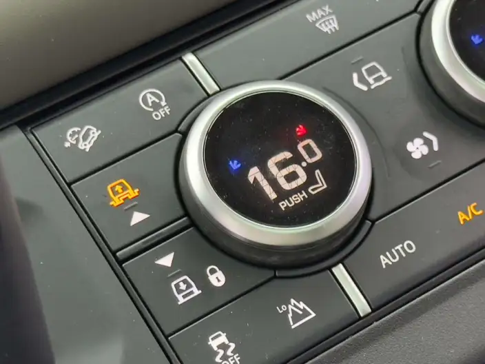 Land Rover Defender 2020 Model 110 P400 HSE – фото 8