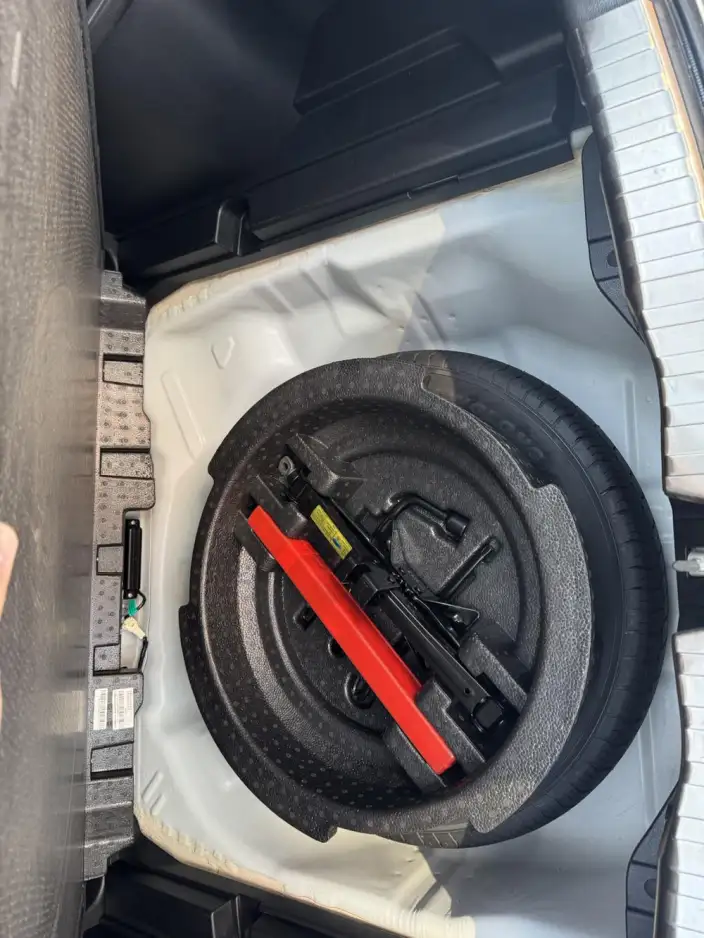 Haval M6 2023 Model PLUS 1.5T DCT Luxury Smart Connect Model – фото 11