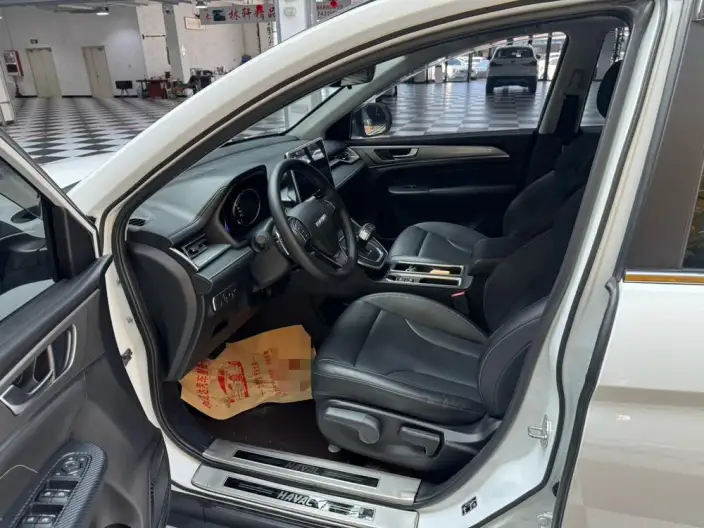 Haval M6 2023 Model PLUS 1.5T DCT Luxury Smart Connect Model – фото 16