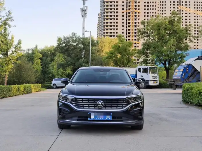 Volkswagen Passat 2022 Model 330TSI Deluxe Edition – фото 2