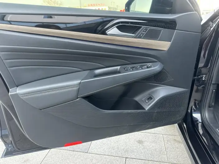 Volkswagen Passat 2021 Model 330TSI Deluxe Edition – фото 7
