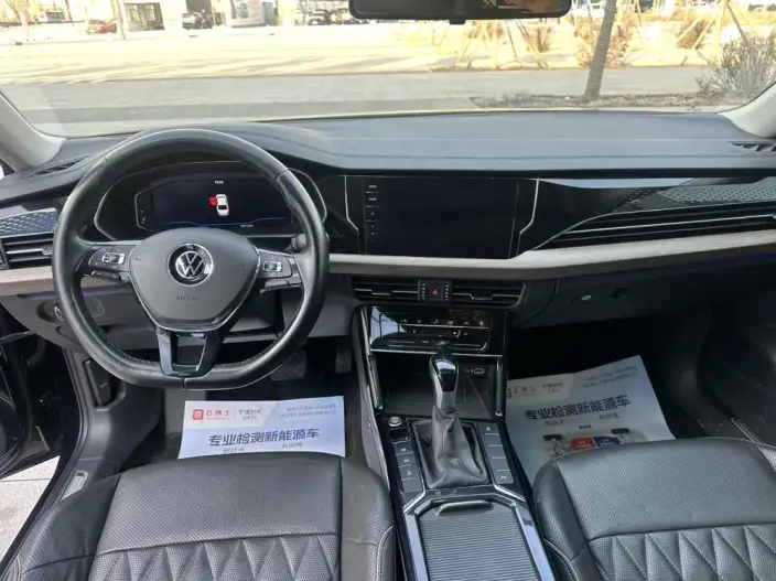 Volkswagen Passat 2021 Model 330TSI Deluxe Edition – фото 8