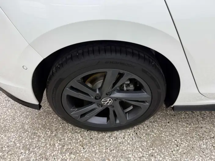 Volkswagen Golf 2023 Model Facelift 280TSI DSG R-Line – фото 7