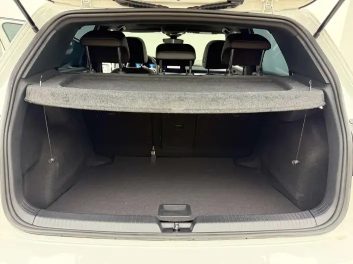 Volkswagen Golf 2023 Model Facelift 280TSI DSG R-Line – фото 15