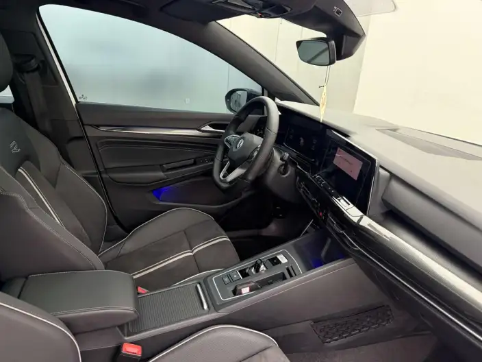 Volkswagen Golf 2023 Model Facelift 280TSI DSG R-Line – фото 16