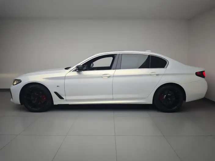 BMW 5 Series 2021 Model Facelift 525Li M Sports Set – фото 4