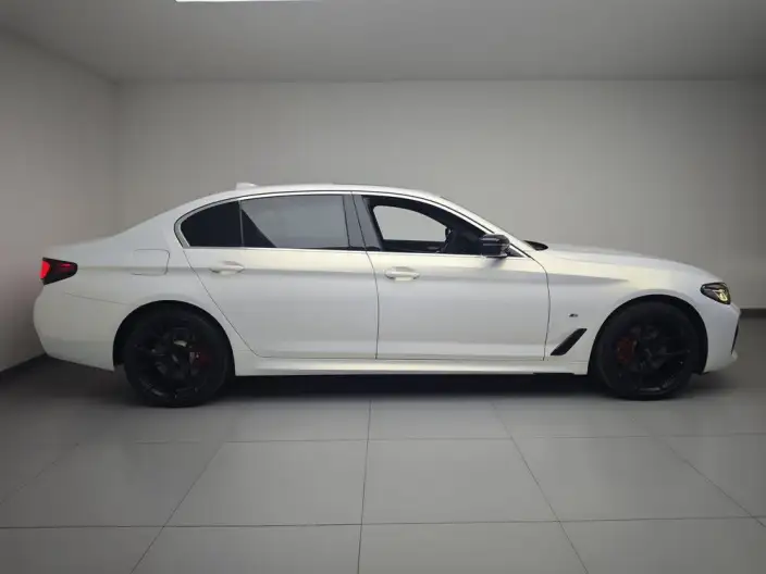 BMW 5 Series 2021 Model Facelift 525Li M Sports Set – фото 8