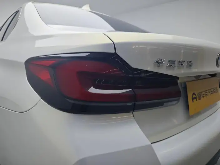 BMW 5 Series 2021 Model Facelift 525Li M Sports Set – фото 13