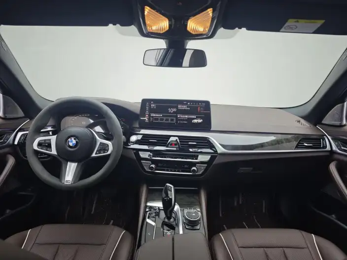 BMW 5 Series 2021 Model Facelift 525Li M Sports Set – фото 14
