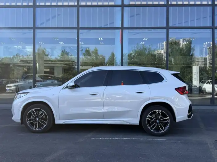 BMW X1 2023 Model sDrive25Li M Sports Set – фото 3