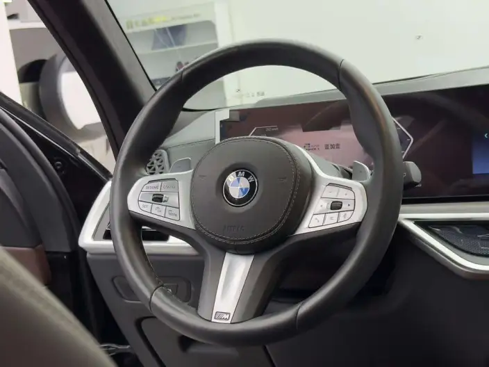 BMW X5 2023 Model xDrive40Li M Sports Night Set – фото 17