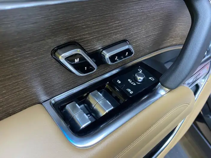 Range Rover 2024 Model 3.0 L6 360PS Shengshi Edition – фото 16