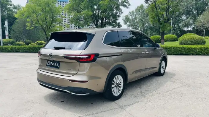 Viloran 2020 Model 330TSI Business Edition – фото 7