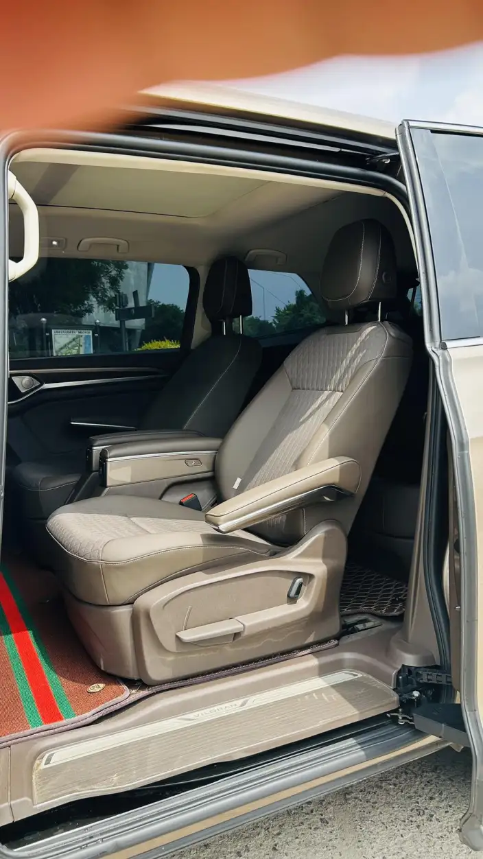 Viloran 2020 Model 330TSI Business Edition – фото 8