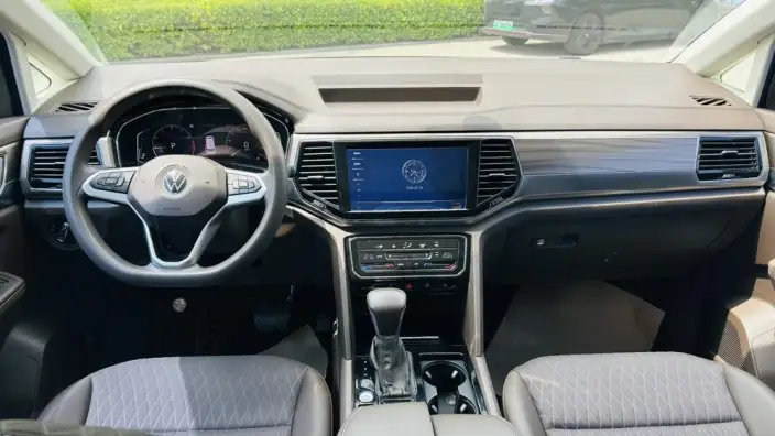 Viloran 2020 Model 330TSI Business Edition – фото 11