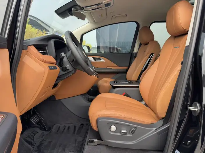 HONGQI HQ9 PHEV 2024 Model 4WD Business Edition – фото 15