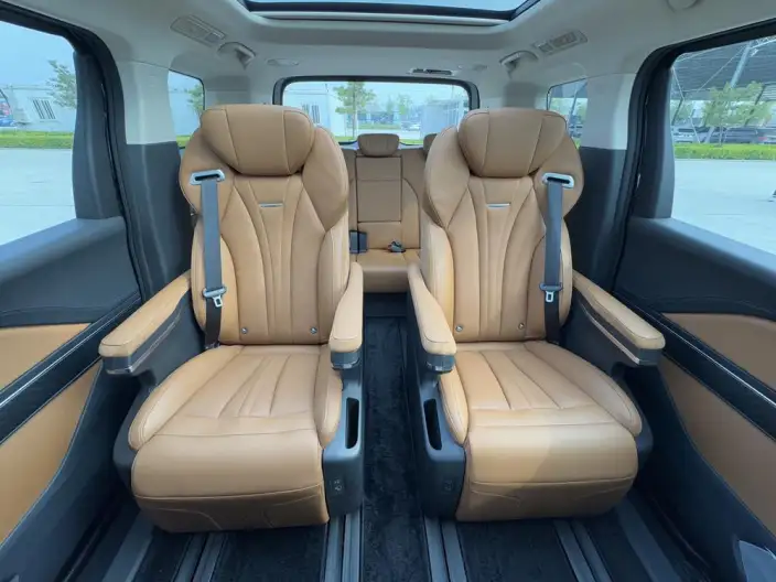 HONGQI HQ9 PHEV 2024 Model 4WD Business Edition – фото 21