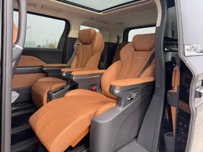 HONGQI HQ9 PHEV 2024 Model 4WD Business Edition – фото 22