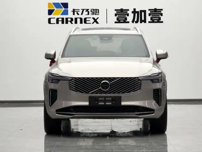 Volvo XC90 2025 Model Facelift B6 Smart Range Deluxe Edition 6 seat – фото 2