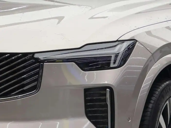 Volvo XC90 2025 Model Facelift B6 Smart Range Deluxe Edition 6 seat – фото 4