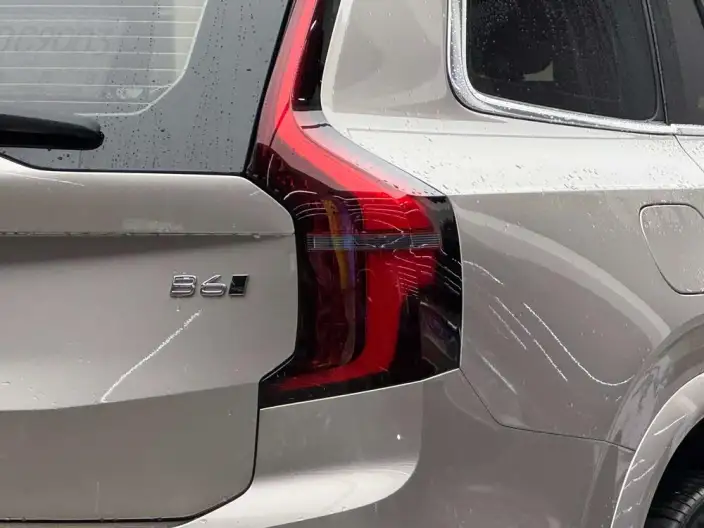Volvo XC90 2025 Model Facelift B6 Smart Range Deluxe Edition 6 seat – фото 5