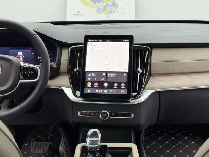 Volvo XC90 2025 Model Facelift B6 Smart Range Deluxe Edition 6 seat – фото 8