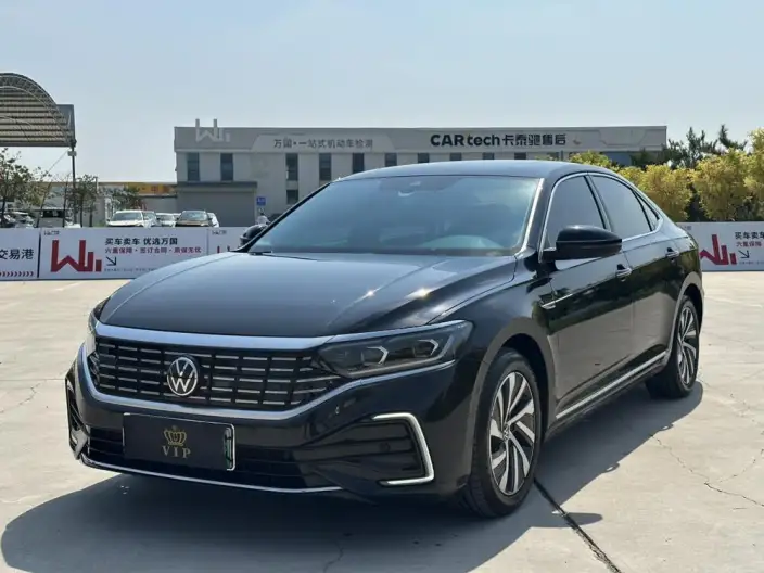Volkswagen Passat PHEV 2022 Model 430PHEV Hybrid Business Edition – фото 1