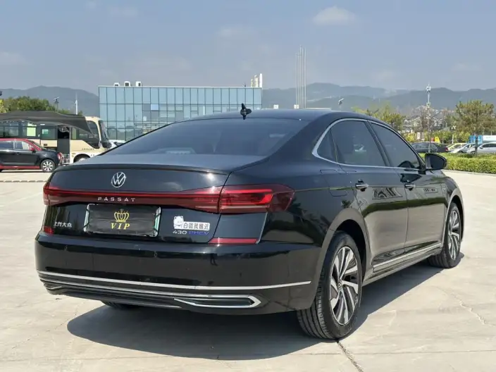 Volkswagen Passat PHEV 2022 Model 430PHEV Hybrid Business Edition – фото 6