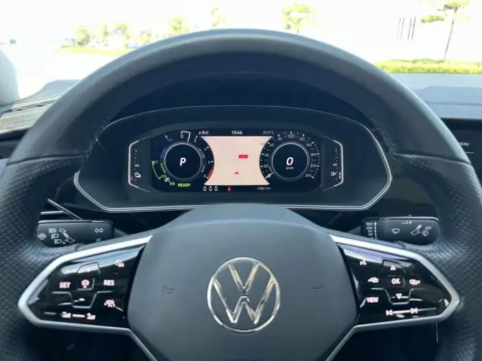 Volkswagen Passat PHEV 2022 Model 430PHEV Hybrid Business Edition – фото 8