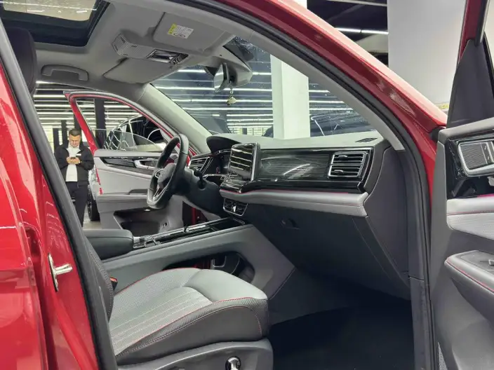 Volkswagen Teramont 2023 Model Teramont X 380TSI 4WD Respect Deluxe Edition – фото 14