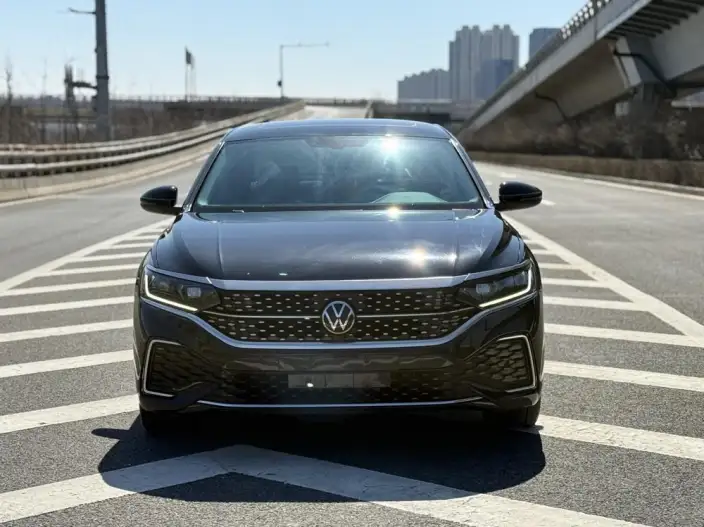 Volkswagen Passat 2023 Model 330TSI Starry sky Elite Edition – фото 2