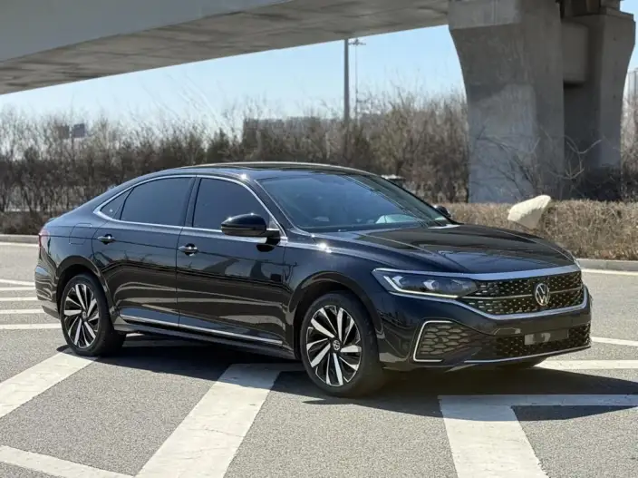 Volkswagen Passat 2023 Model 330TSI Starry sky Elite Edition – фото 3