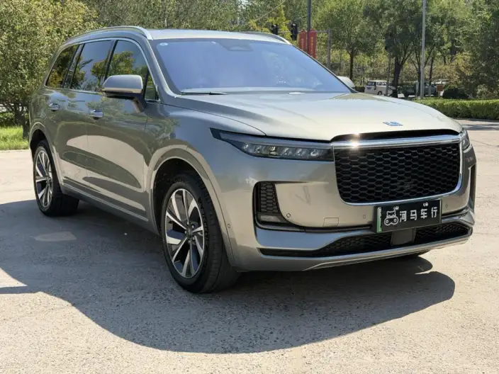Li Auto ONE 2021 Model Extended Range 6 seat Edition – фото 3