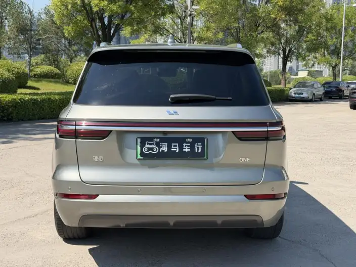 Li Auto ONE 2021 Model Extended Range 6 seat Edition – фото 6
