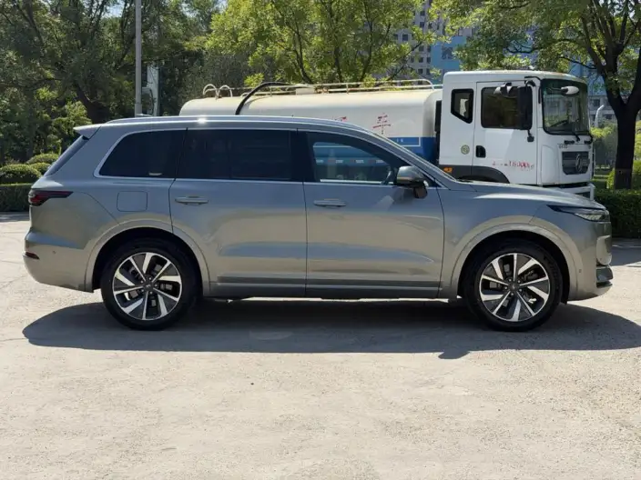 Li Auto ONE 2021 Model Extended Range 6 seat Edition – фото 8