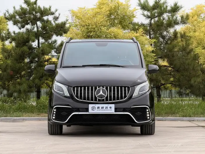 Viano 2023 Model 2.0T Elite Edition 7 seat – фото 2