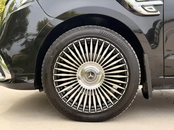 Viano 2023 Model 2.0T Elite Edition 7 seat – фото 12