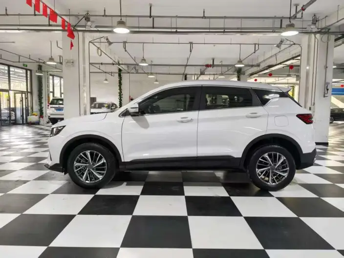 Geely Binyue 2021 Model 240T DCT Platinum edition – фото 4