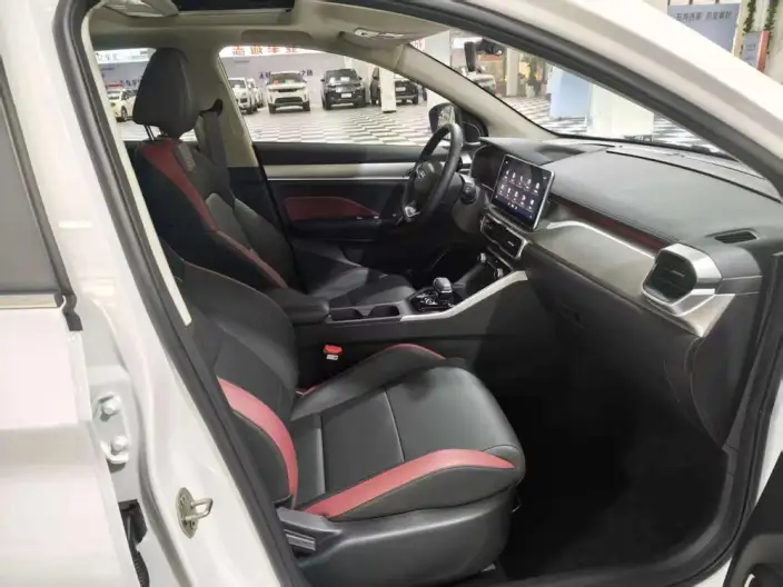 Geely Binyue 2021 Model 240T DCT Platinum edition – фото 14