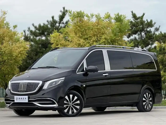 Viano 2023 Model 2.0T Elite Edition 7 seat – фото 1