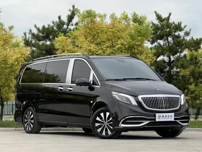Viano 2023 Model 2.0T Elite Edition 7 seat – фото 3