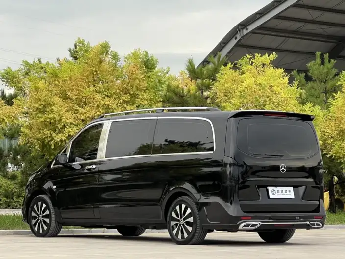 Viano 2023 Model 2.0T Elite Edition 7 seat – фото 4